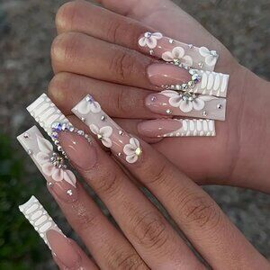 White Flower Patterns Fake Nails Long Square UV Gel Cool Color Nails